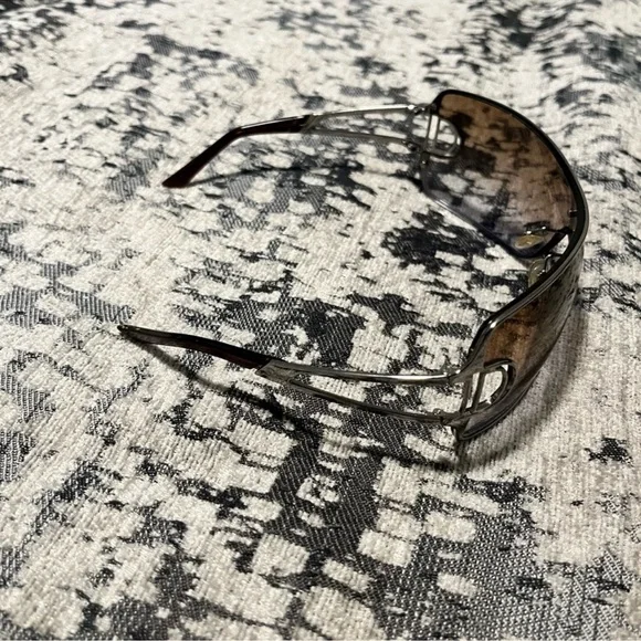 Dior sunglasses - Picture 2 of 3